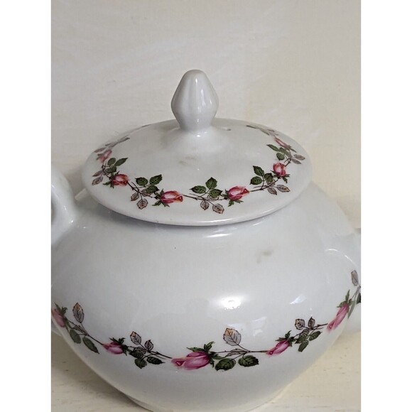 Vintage French Apilco teapot rosebud design 4X8 porcelain made for Chamart - Picture 6 of 7